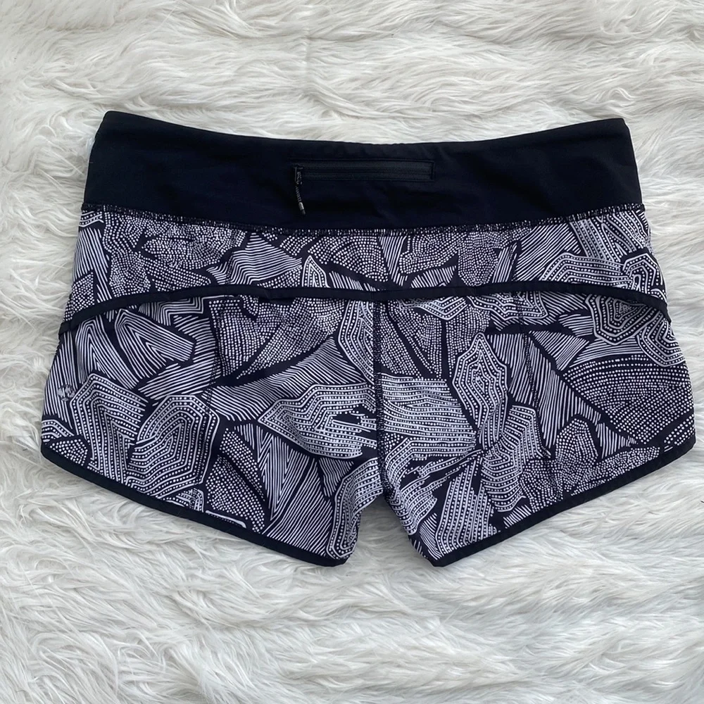 Lululemon | Speed Short Dottie Tribe